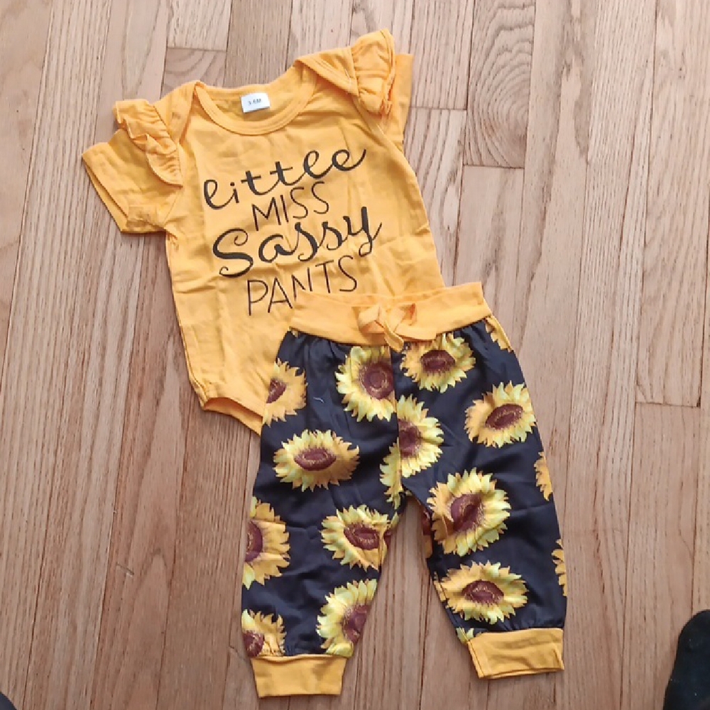 Little Miss Sassy Pants Outfit - Yellow Sunflower 3-6 Months New